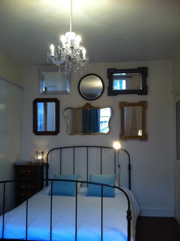 A Room In פריז חדר תמונה