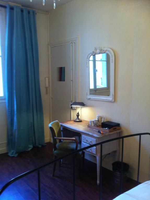 A Room In פריז חדר תמונה